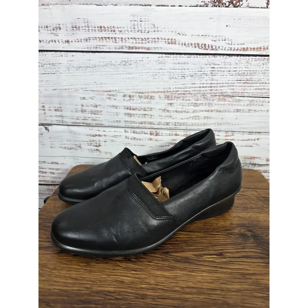 Ecco Wedge Loafers in Black Comfort Shoes Women's size 40 US size 9